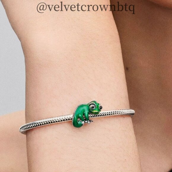 Pandora Disney Tangled Pascal Colour-changing Charm - Picture 4 of 5